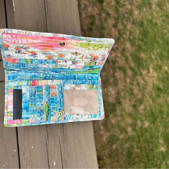 Brahmin Ady Staycation Croc-Embossed clutch wallet HTF - Picture 3 of 5